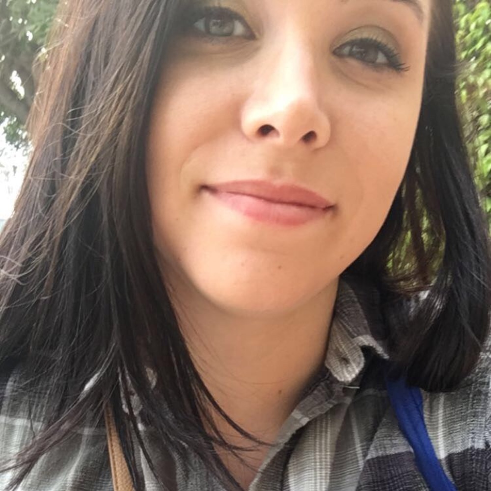 Meet your posher, Maddi